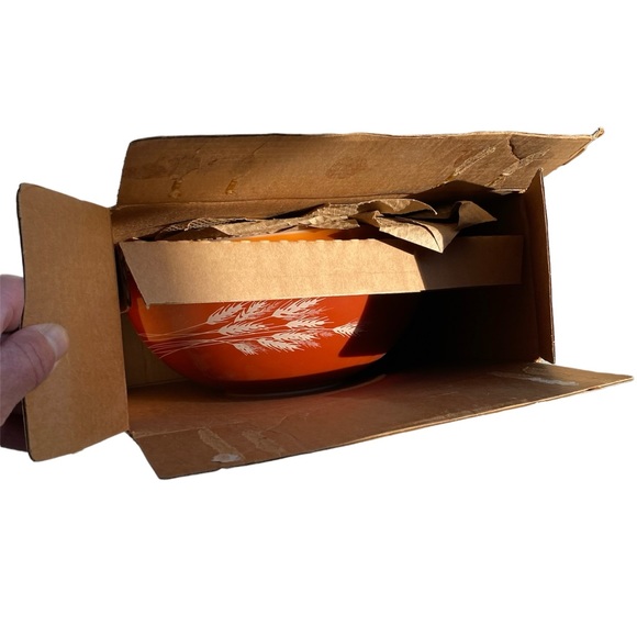 Pyrex Corning Autumn Harvest 4 Piece Mixing Nesting Bowl Set 440-49 NEW Open Box - Picture 3 of 16